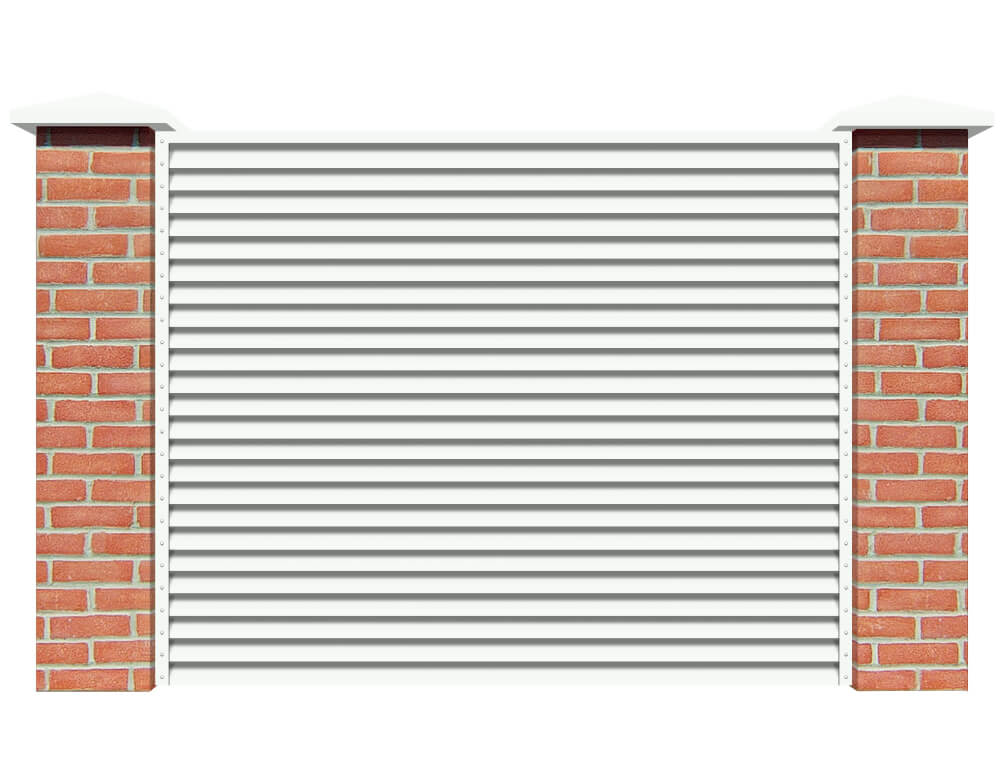 Секция забора жалюзи из ламелей Жалюзи ЭКО-Z RAL9003 Белый с кирпичными столбами анфас