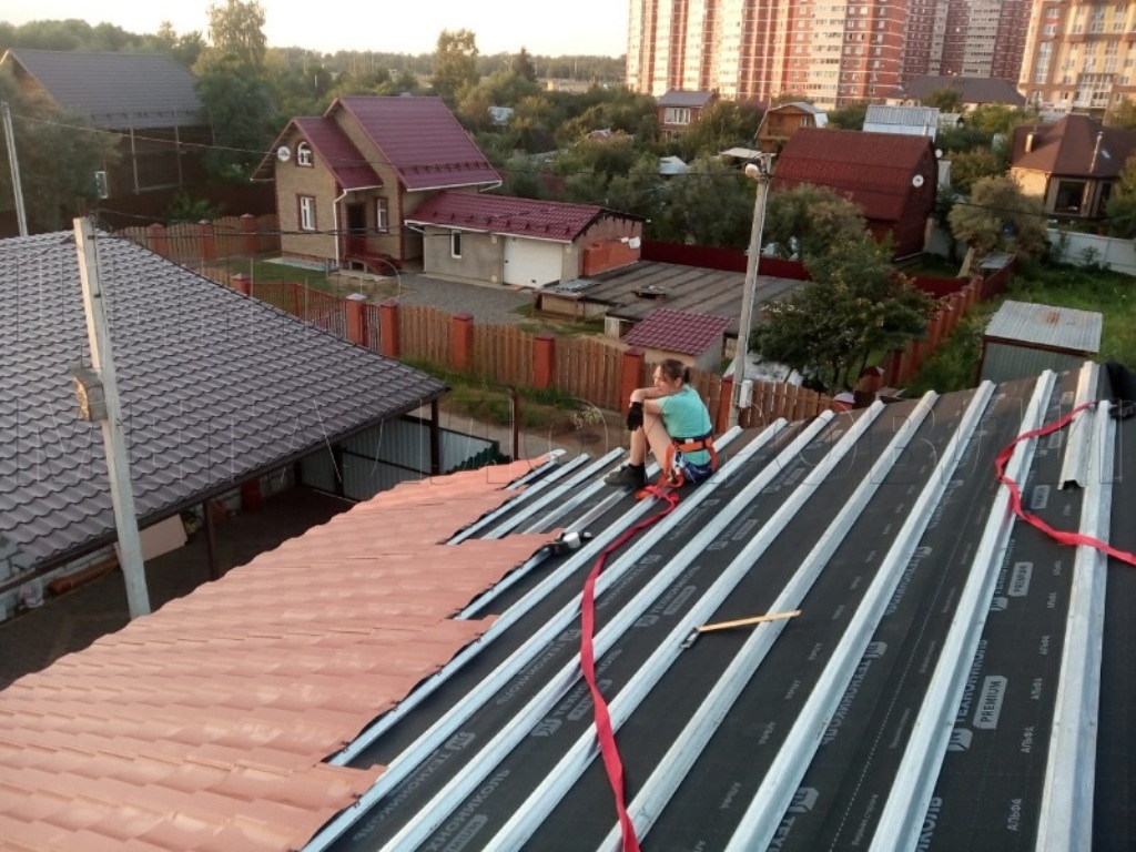 Металлочерепица Геркулес 8004 терракотовый Стальной Бархат от Центра Металлокровли в Саранске