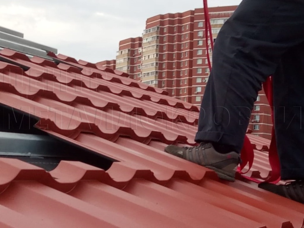 Металлочерепица Геркулес 8004 терракотовый Стальной Бархат от Центра Металлокровли в Саранске